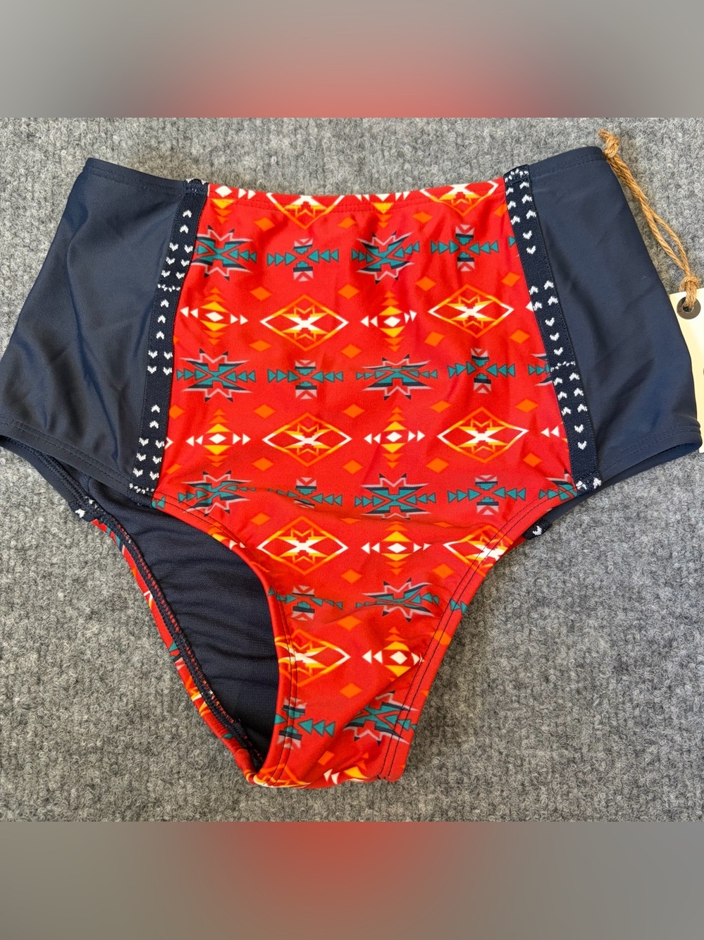Roxy Red and Navy Tribal High-Waist Bikini Set TOP Sz L BOTTOM Sz S - Picture 2 of 15